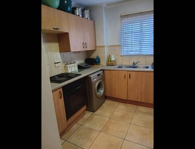 2 BEDROOM APARTMENT FOR SALE IN CASTLEVIEW